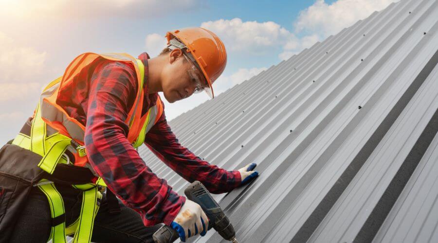 Professional gutter cleaning in Wellington, AL